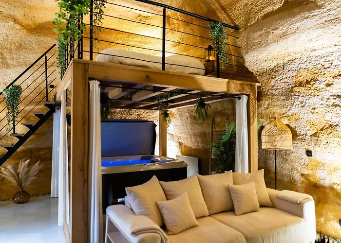 Le Temps Suspendu, Suite Troglodyte Avec Jacuzzi
