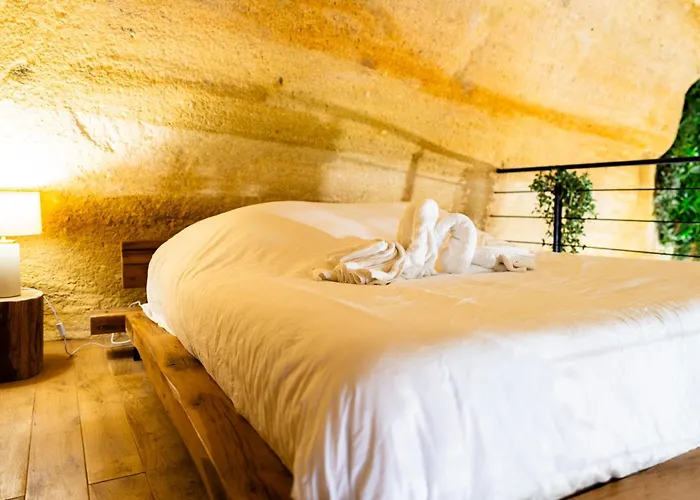 Le Temps Suspendu, Suite Troglodyte Avec Jacuzzi